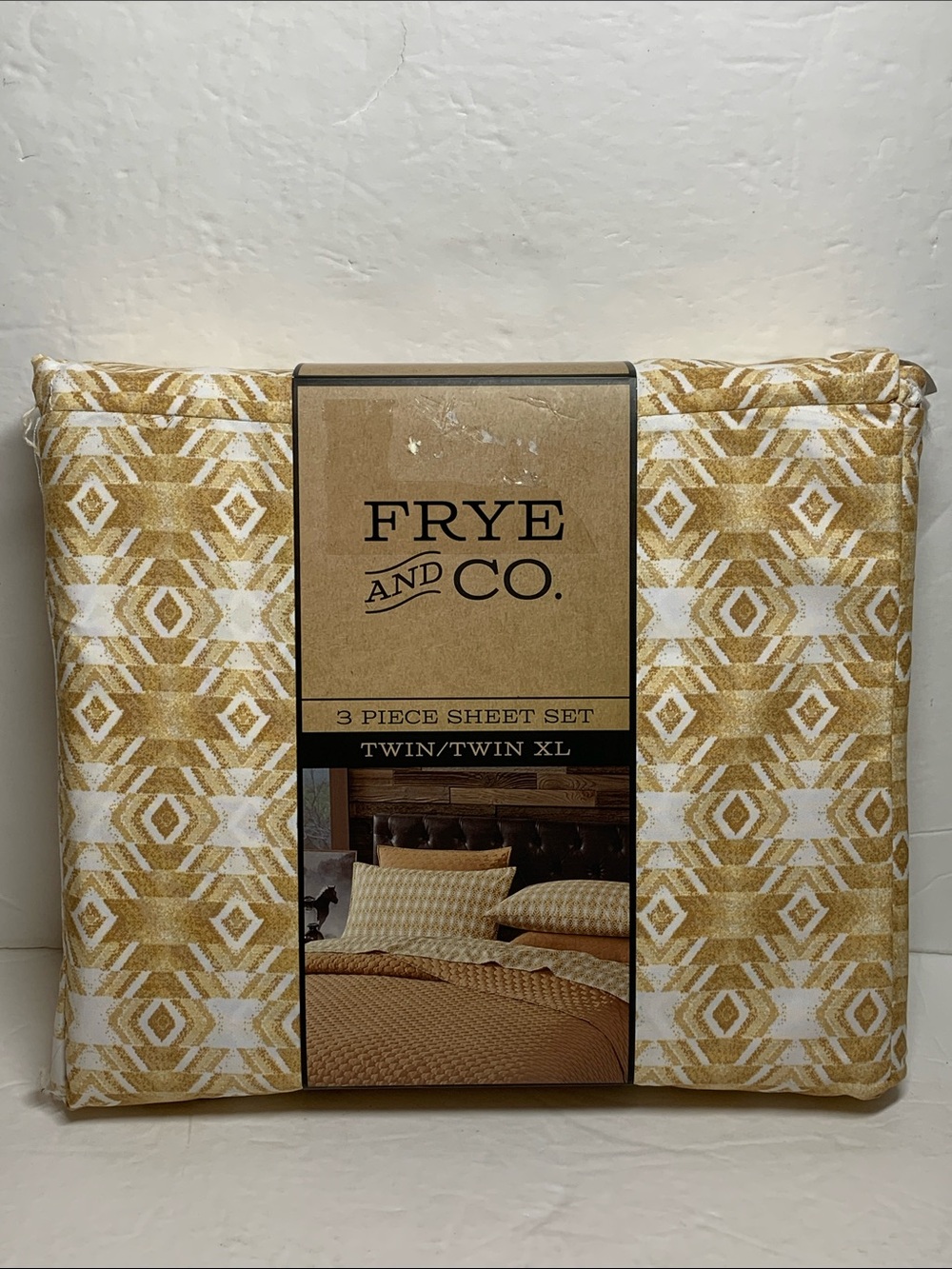 FRYE and CO TWIN/TWIN XL Bedding Set Tan 3 Piece Aztec Southwest Desert Boho NWT